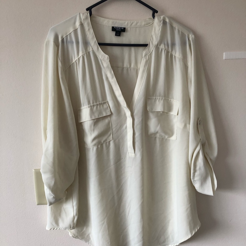 Harper shirt from Torrid size 1
